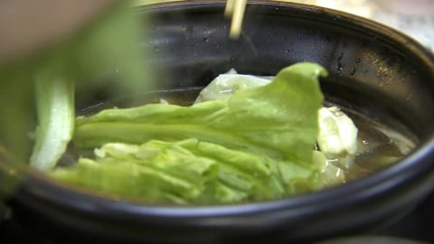 火鍋神配菜!茼蒿飆一斤150元? 菜販:第一產較貴、價格逐漸回穩