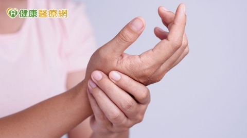 乳癌化療噁心、紅疹、失眠困擾？中醫輔助調理有助改善