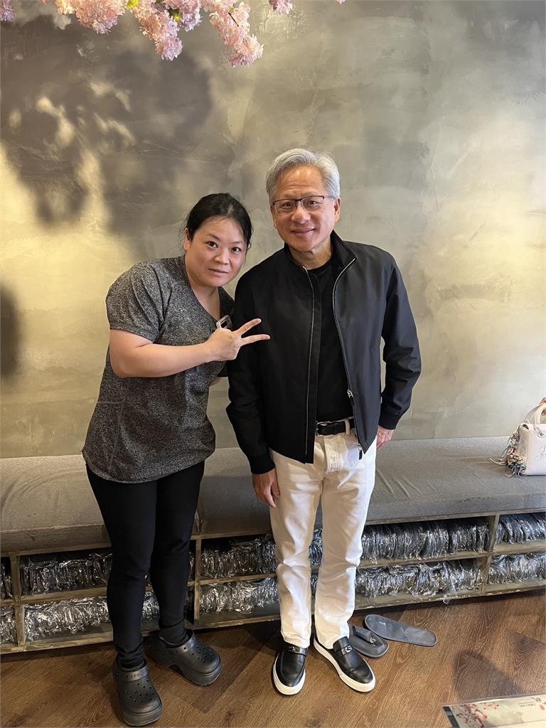 快閃26小時見朋友！　黃仁勳：張忠謀狀態很好