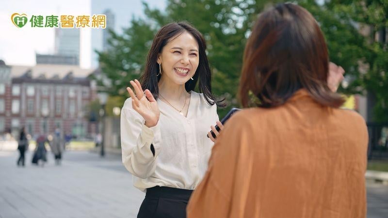 交朋友越來越難？感到孤獨是身體在示警！掌握5點無負擔建立「微連結」