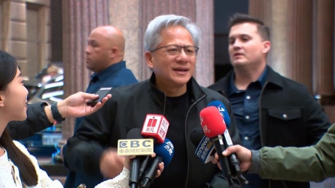 黃仁勳帶家人悄悄訪台 北上逛街買蜜餞行程滿檔喊「好累」