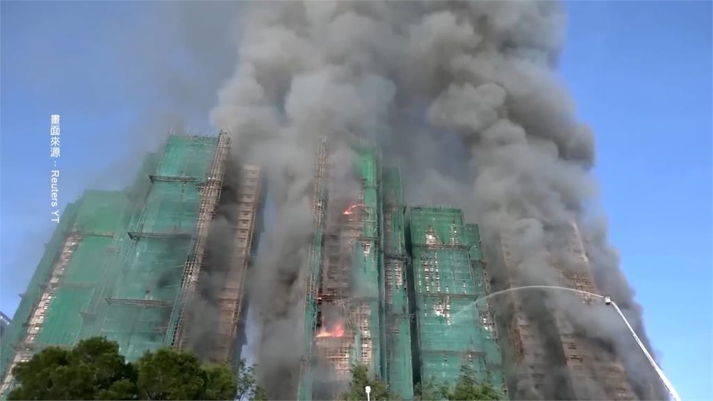 宏福苑大火認屍間排逾百人　家屬怒批現場混亂太荒謬