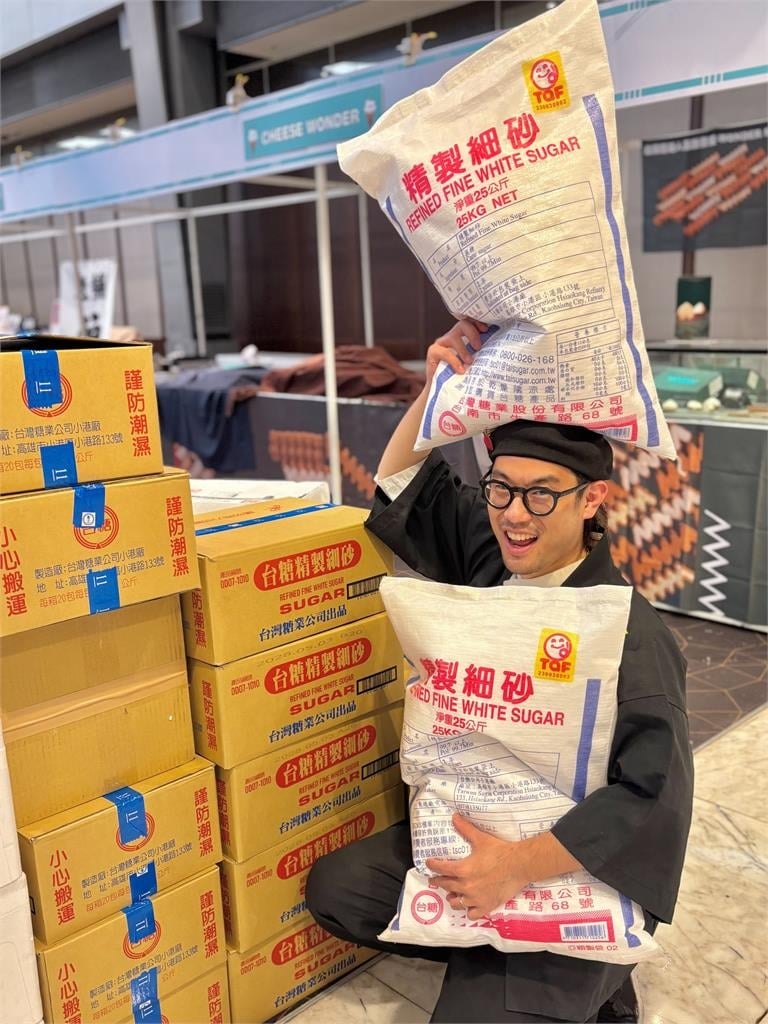 日老闆狂掃台糖砂糖「突收2大禮」還要見董事長！網羨慕：連台灣人都沒有