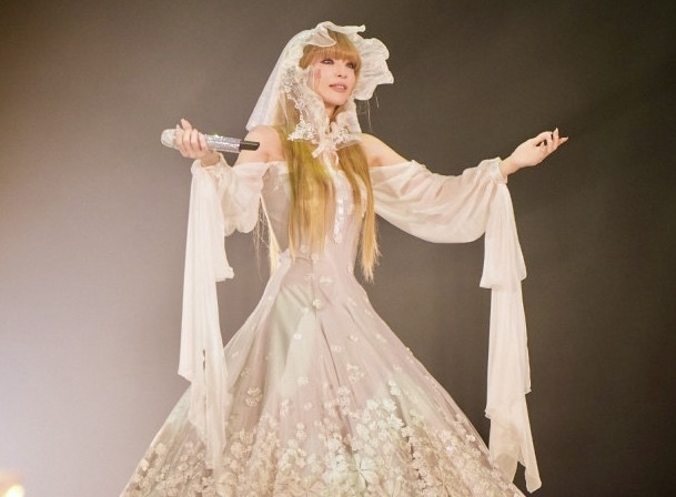 快新聞/濱崎步上海開唱臨時喊卡!「獨自登台」開唱畫面曝光了