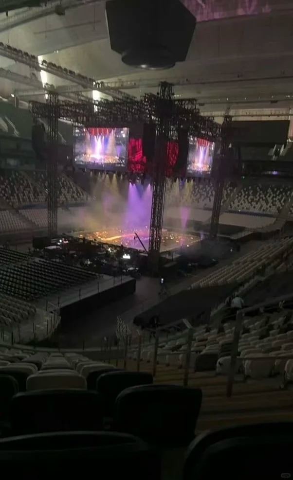 濱崎步中國演唱會遭強制取消！她上台「對空氣演唱」全程錄製…1畫面粉絲淚崩