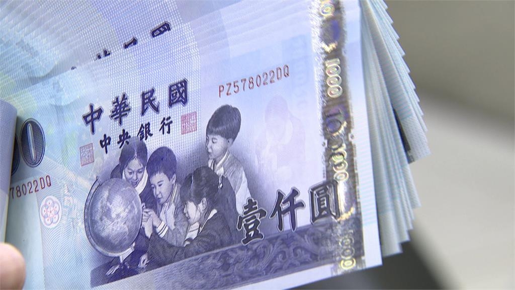 薪水20年只漲2千!他月領30K嘆「薪水像東南亞」掀2派論戰:當網軍還不做功課