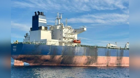 【有片】烏克蘭無人艇擊沉兩艘俄羅斯油輪 黑海「影子艦隊」遭重創