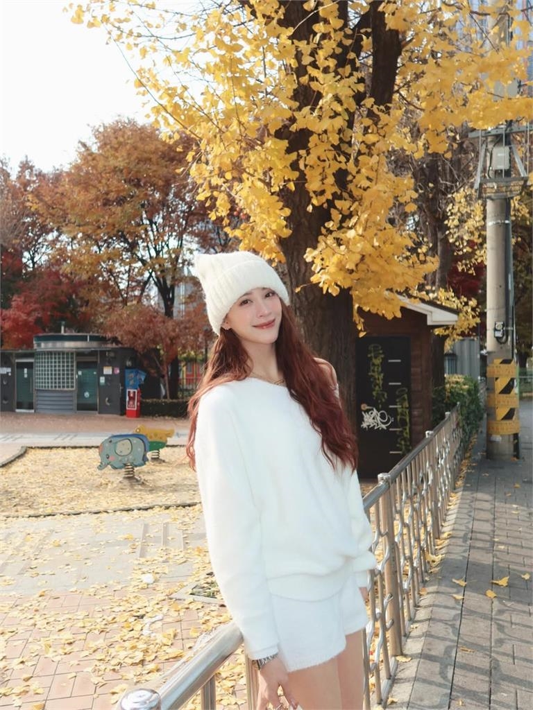 歐陽妮妮飛韓當「純白天使」留尪獨自在家!甜喊「這4字」吸5500人朝聖