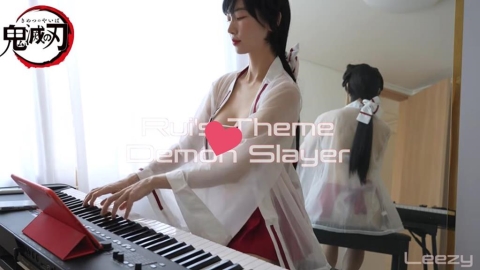 昔女團成員逆襲成「最辣鋼琴手」！扮禰豆子演奏「炭治郎之歌」網嘆：如神造女神