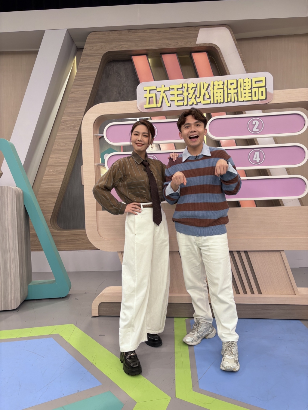 (影)／楊晨熙抱怨法鬥屁太臭 惹惱毛孩現場搞破壞？