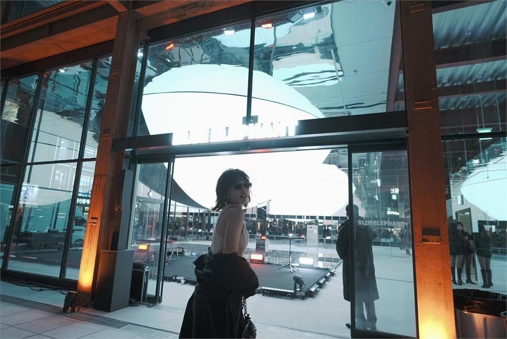 壯壯穿「合身背心」亮相南韓時尚派對　好身材引網嗨喊：辣美迷人！