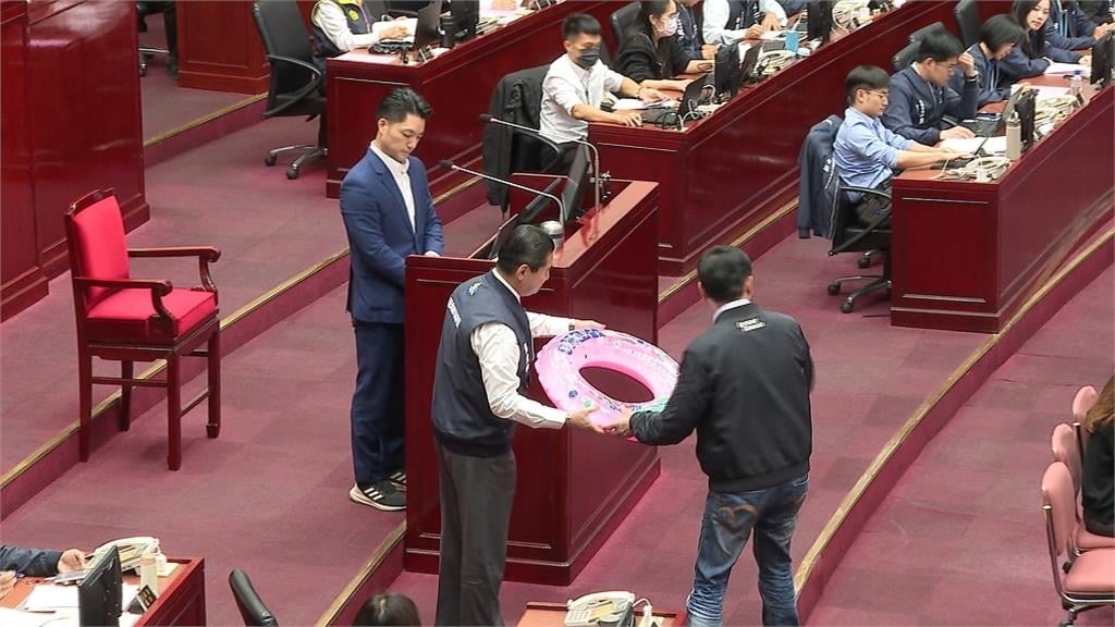 撇清？徐春鶯曾任北市新住民委員　蔣萬安竟一問三不知