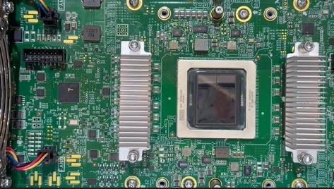 AI應用熱潮推升CSP資本支出　三巨頭自研ASIC加速、2026年伺服器需求再創