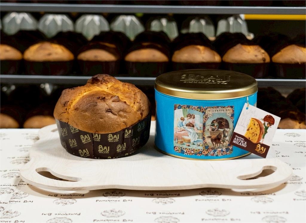 最佳耶誕禮物 義大利人百年耶誕糕《BAJ 1768 MILANO》現貨抵台