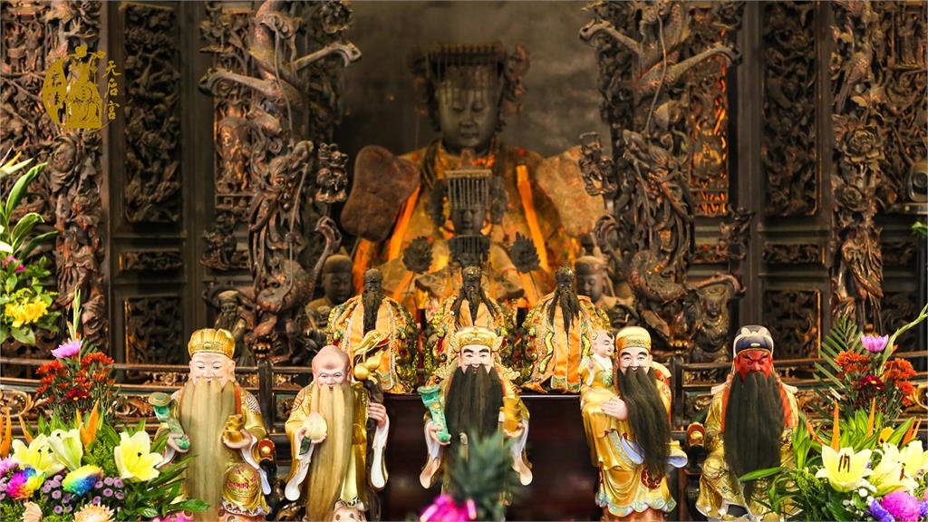 鹿港天后宮「50萬光明燈」全台最貴!她「10年豪砸500萬」搶斗首原因曝光