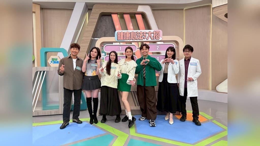 懷孕也躲不掉！呂文婉曝「雜誌社全是老菸槍」