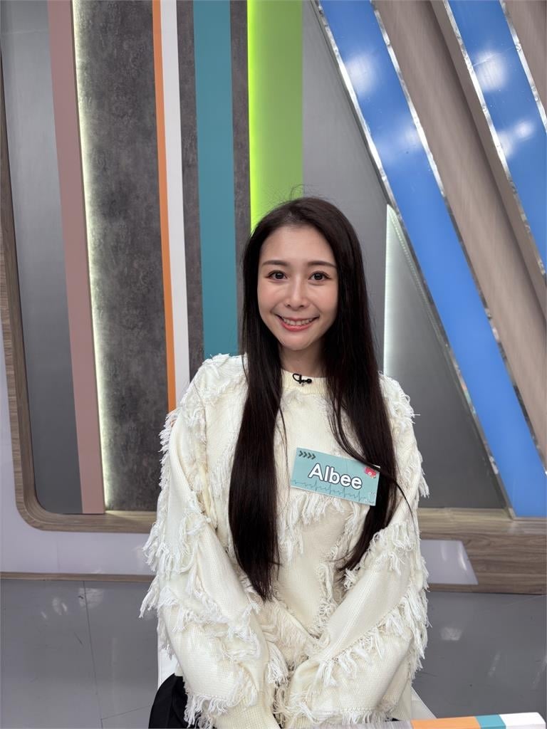 懷孕也躲不掉！呂文婉曝「雜誌社全是老菸槍」