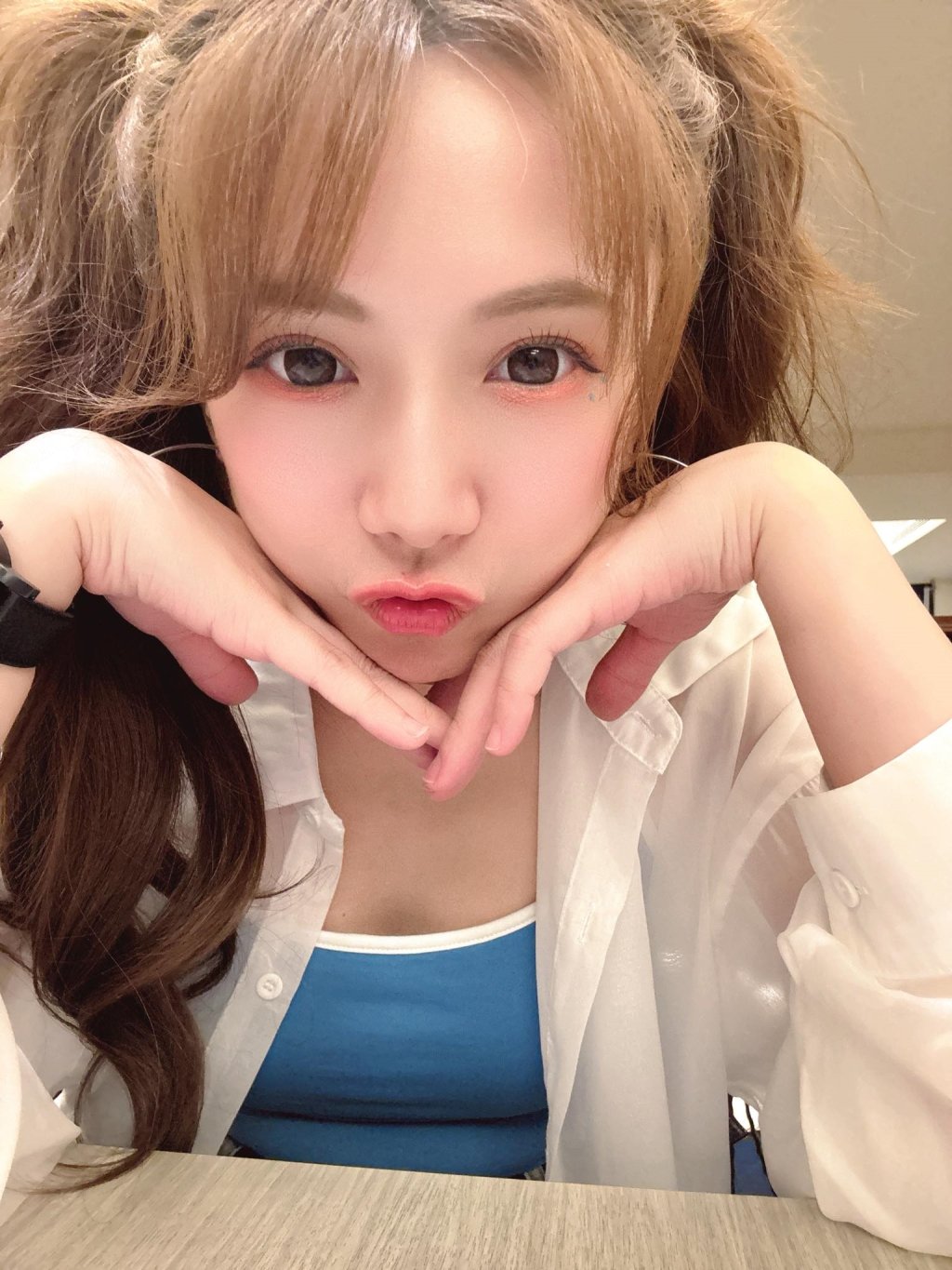 解婕翎《姊妹亮起來》分享走光危機!《海賊王》Cosplay「蕾貝卡」險失守