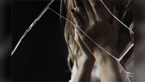 暴雨誘女師回家換衣！竟壓上床「硬插兩次」　噁保全喊：連老天都在幫我