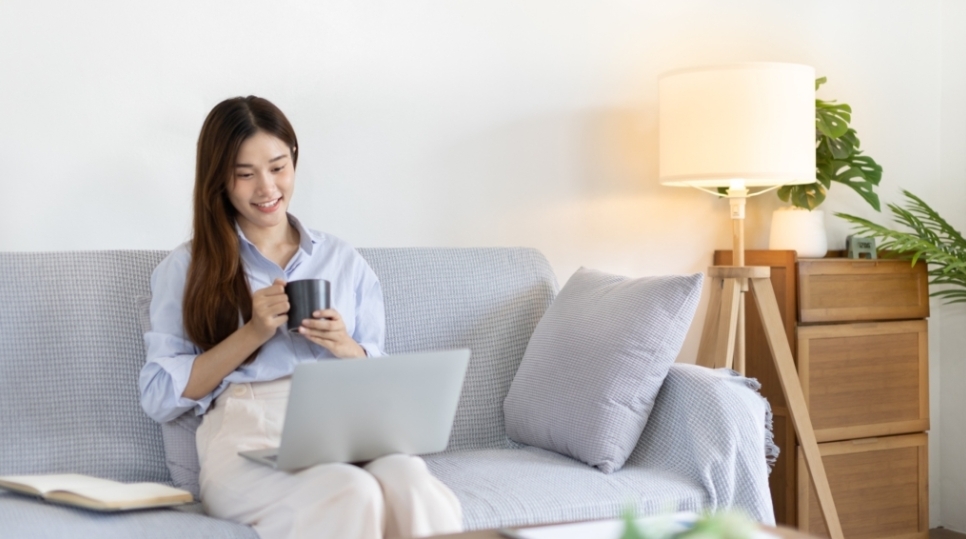 上班操勞了一天，下班後的休息時間往往被視為一天中最珍貴的時光。圖/123RF圖庫