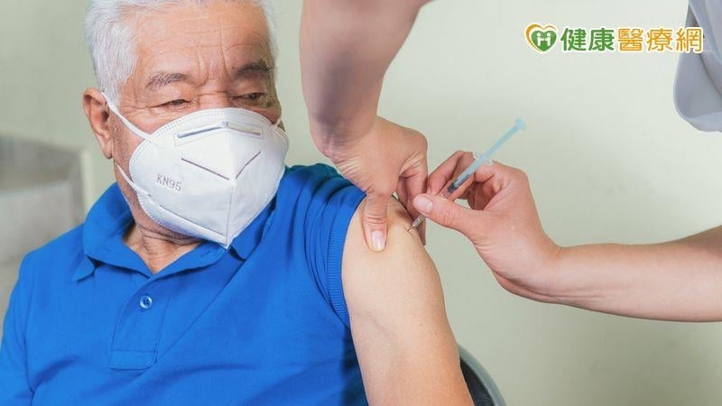 天氣忽冷忽熱！專家示警：年末聚會越多越危險　快打疫苗補強防護力