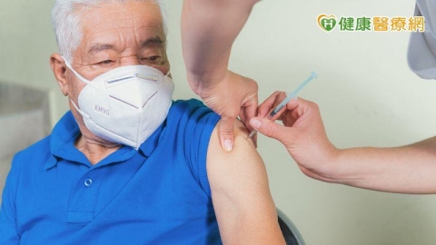 天氣忽冷忽熱！專家示警：年末聚會越多越危險　快打疫苗補強防護力