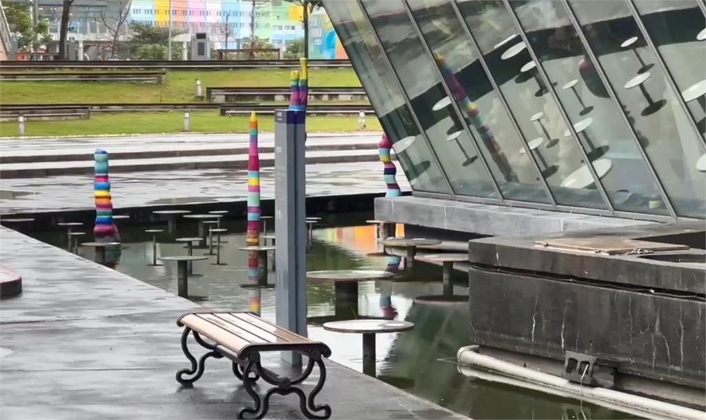 基隆海科館外池塘成污水池!? 館方認"淡季"尚未維護