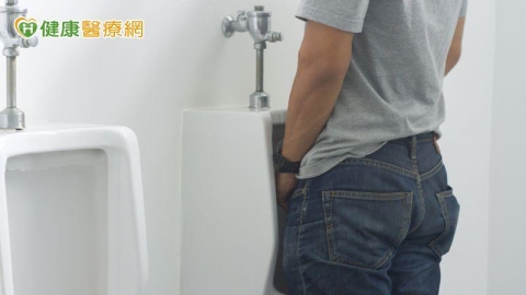 55歲男攝護腺肥大藥物副作用難忍！「微創治療」改善排尿又保住性功能