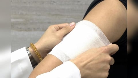 日男天天用痠痛貼布「腎功能急速惡化」!藥師揭「風險族群」別亂用