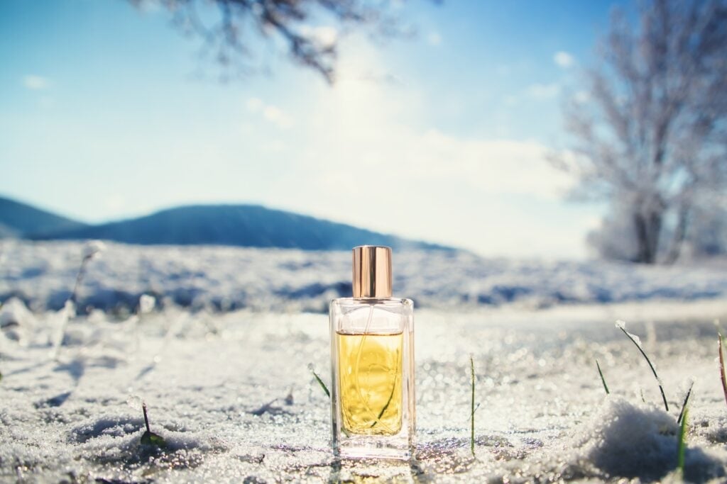 海冬天太冷，生活容易變得有點灰、心也容易變得有點懶，而香水就是那種讓妳一天開始變愉快的小魔法。圖/123RF圖庫