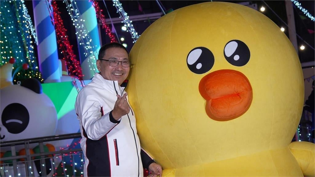 新北歡樂耶誕城人氣旺　第2支3D雷射光雕投影秀啟動