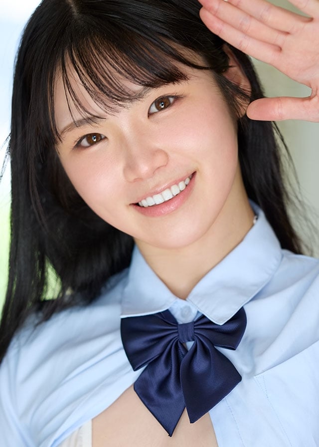 娃娃臉「天才童星」為課業引退!20歲復出竟「改行當女優」53cm小蠻腰有夠暈