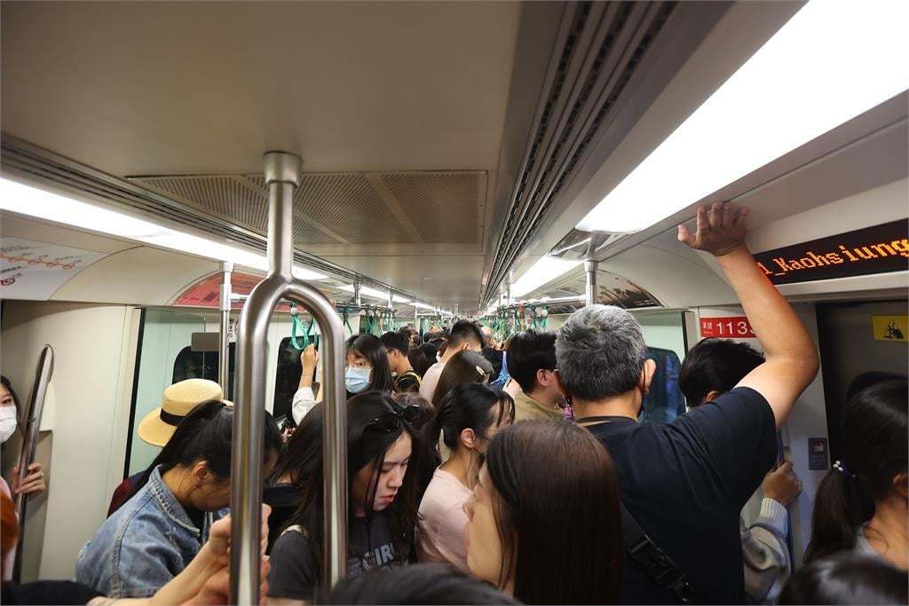 快新聞/演唱會經濟爆發!高捷單日運量衝破35萬 再創年度新高