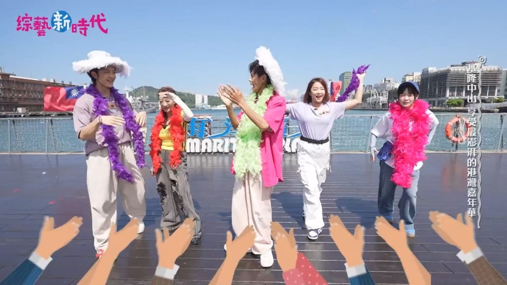 騎車雙載籃籃「卡最斜陡坡」急跳車！ 驚險一幕全錄下嚇喊：太危險