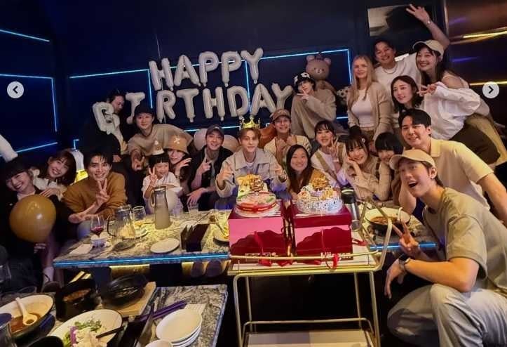 過去吳心緹、粿粿、范姜彥豐、席惟倫、晏柔中等人都是王子幫的成員，還一同聚會。（圖／翻攝自王子IG）