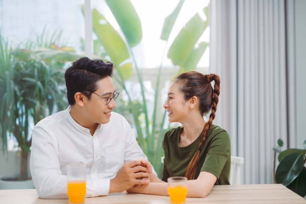 當妳們的生活開始往不同方向分岔，也許妳結婚了，也可能是她職涯突破，不再那麼需要對方傾吐心聲，變淡不需要理由。圖/123RF圖庫