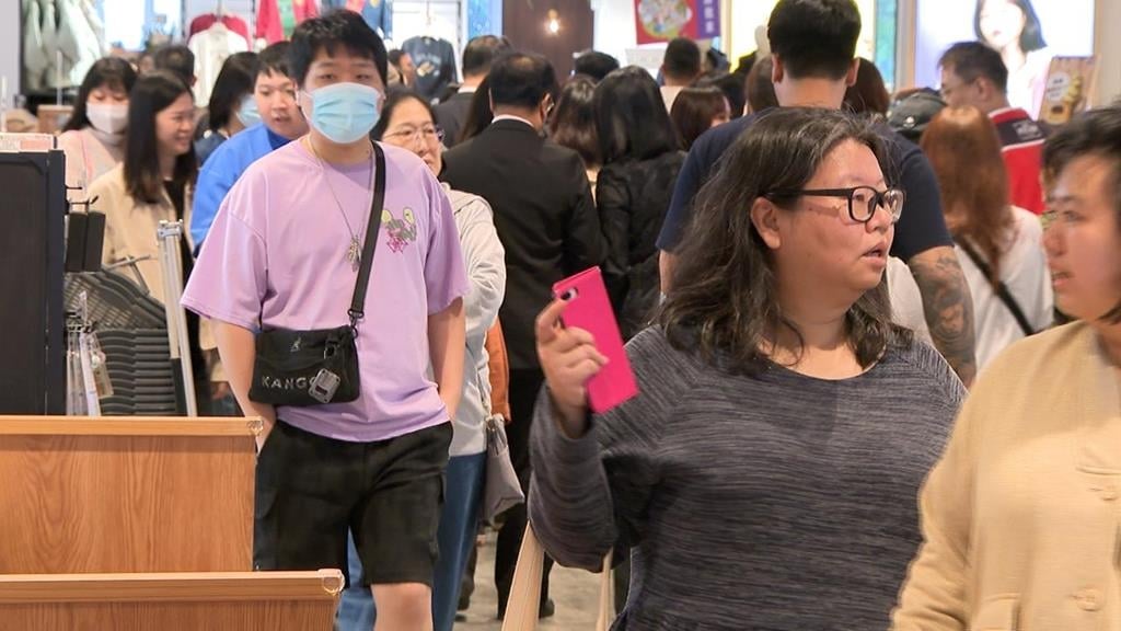 連鎖超市插旗桃園青埔　員工換「F1新裝」打造一站式購物體驗