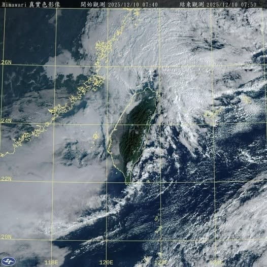 東北季風減弱「陽光罕出沒」!鄭明典曬台灣上空「一片白」示警這天雨彈狂轟