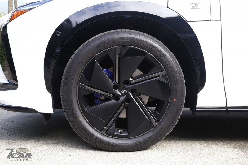 性能大爆發，導入線控轉向！　小改款 Lexus RZ 550e F SPORT  試駕
