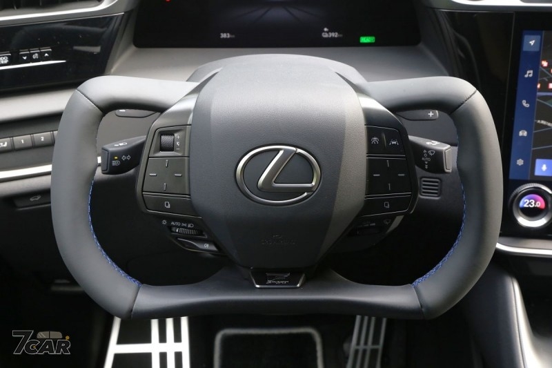 性能大爆發，導入線控轉向！　小改款 Lexus RZ 550e F SPORT  試駕
