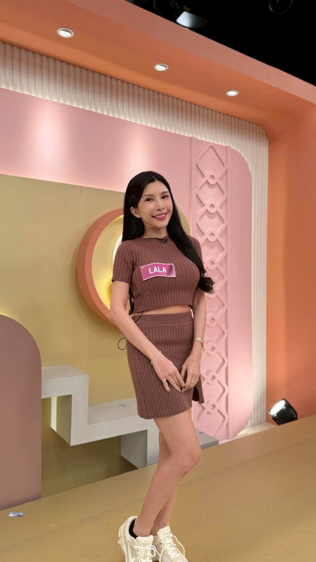 (影)／楊繡惠主持「大哥婚禮」 兩小時像走鋼索般漫長？