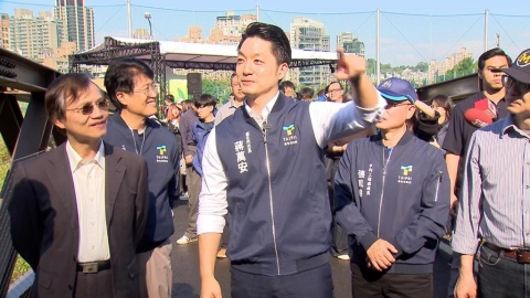 「和念書時不一樣」 蔣萬安回政大視察指南溪再造工程