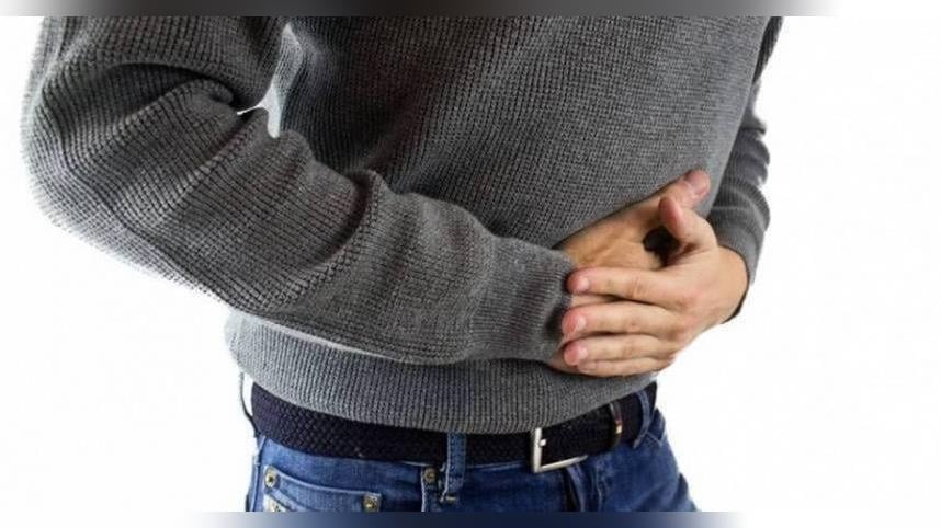 常嗆到以為胃食道逆流！男檢查已肺癌3期　醫揭3身體求救信號