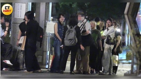 神秘室友2/林廷憶親密互動經紀人 大街上摟腰靠肩樣樣來