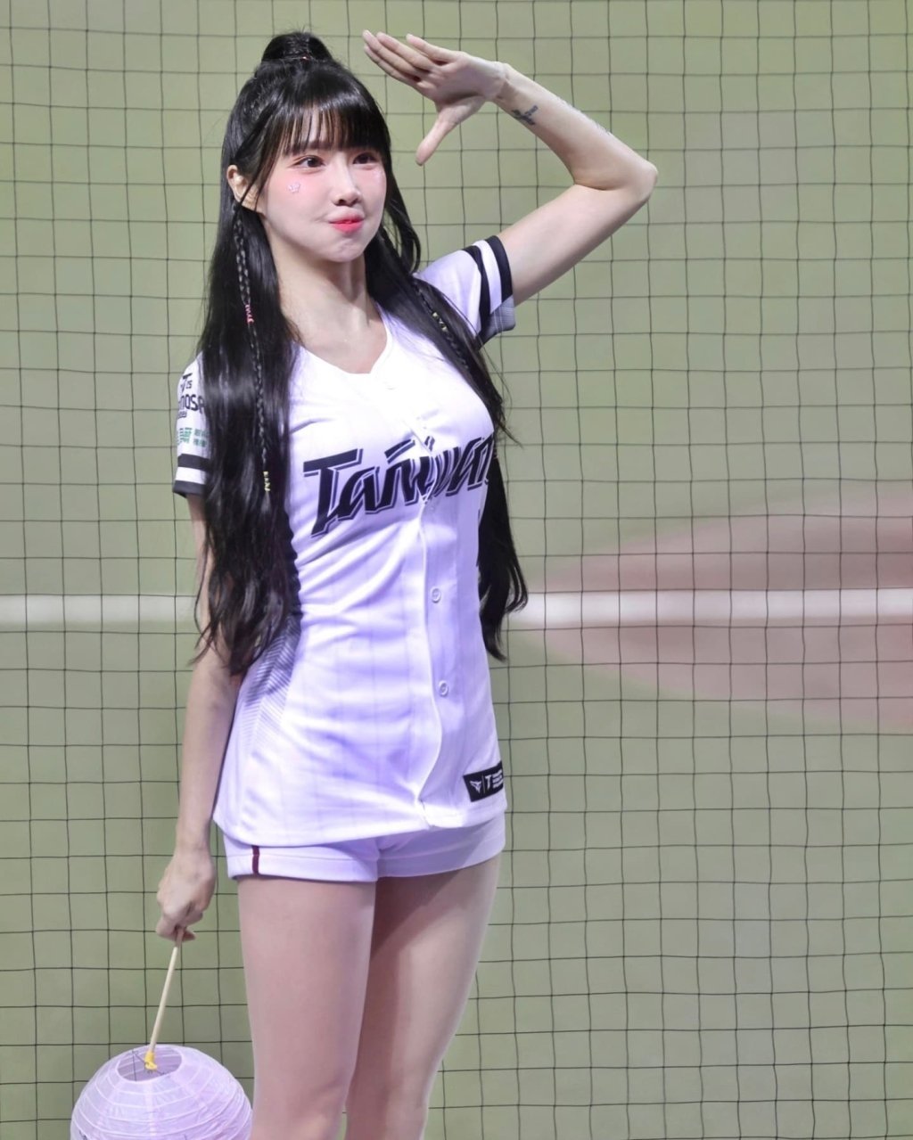 筠熹《姊妹亮起來》自曝「頂到肺」!啦啦隊舞台上需氧氣瓶續命