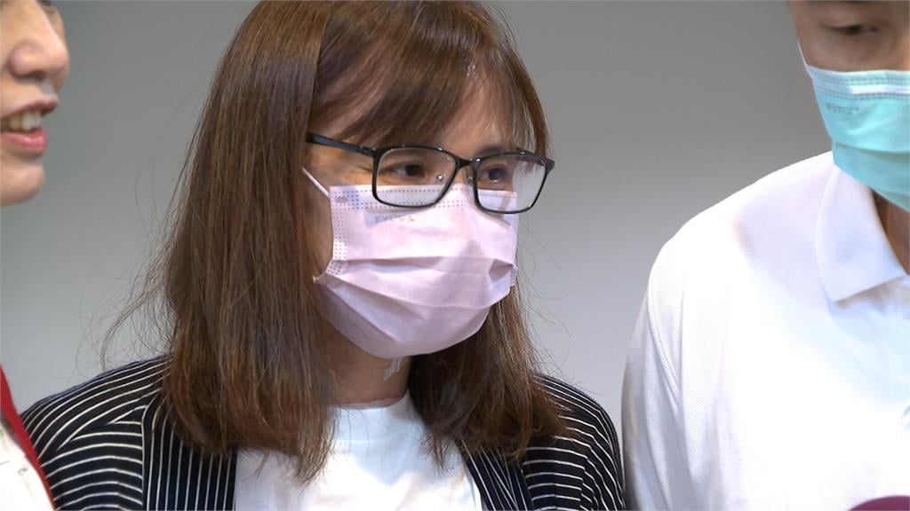 咽喉小唾腺癌恐要拿掉聲帶　用單孔達文西手術救回