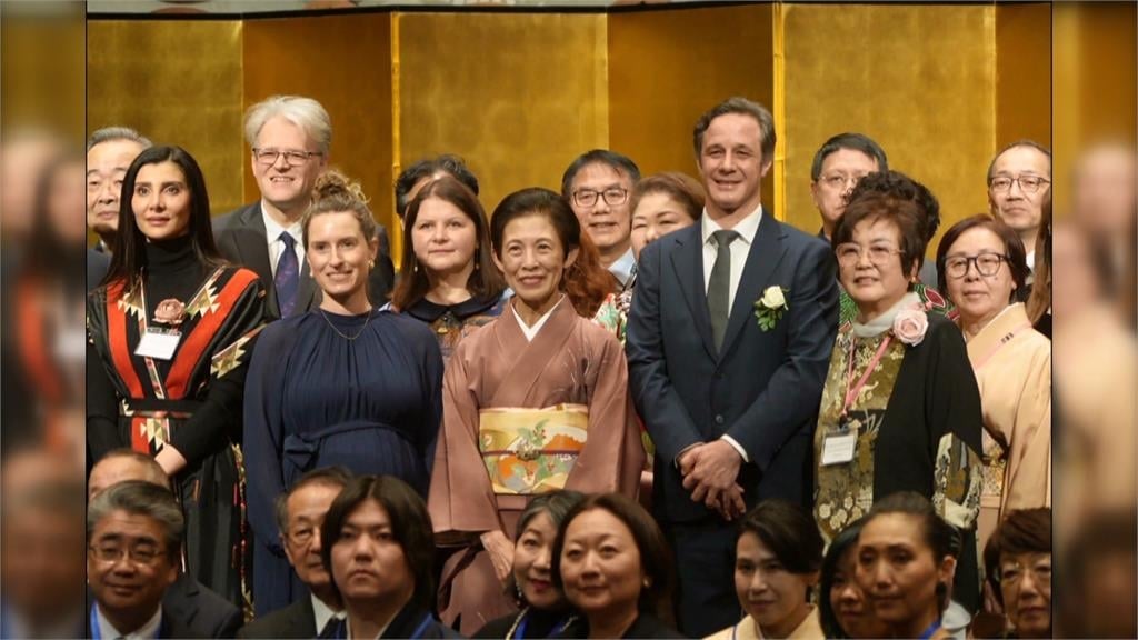 台南花果亮相東京國際花道博覽會 蘭花、火鶴登日本皇室午宴