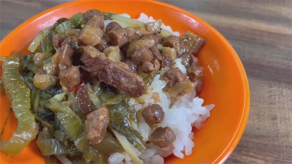 真邪教?滷肉飯「被加1黃色配料」台人全崩潰 店家實測掛保證:很好吃
