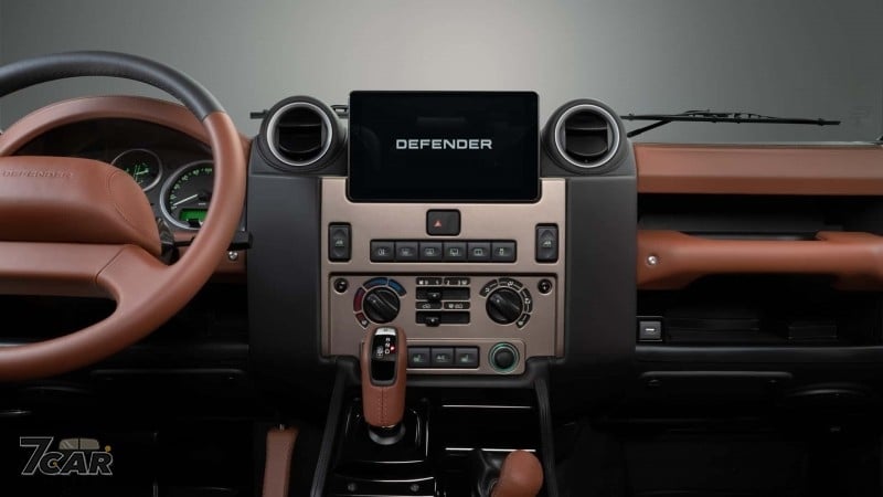 Land Rover 推出經典 Defender Octa 升級服務