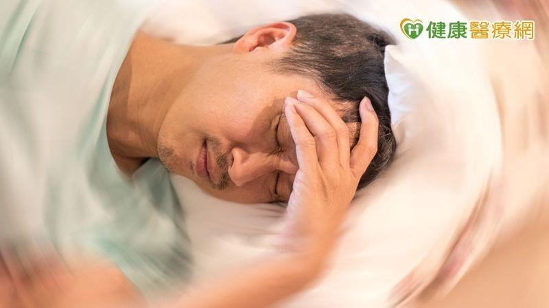 rTMS磁刺激喚醒大腦、AI抓痠痛根源　台中慈濟「雙創新」開啟精準復健新模式